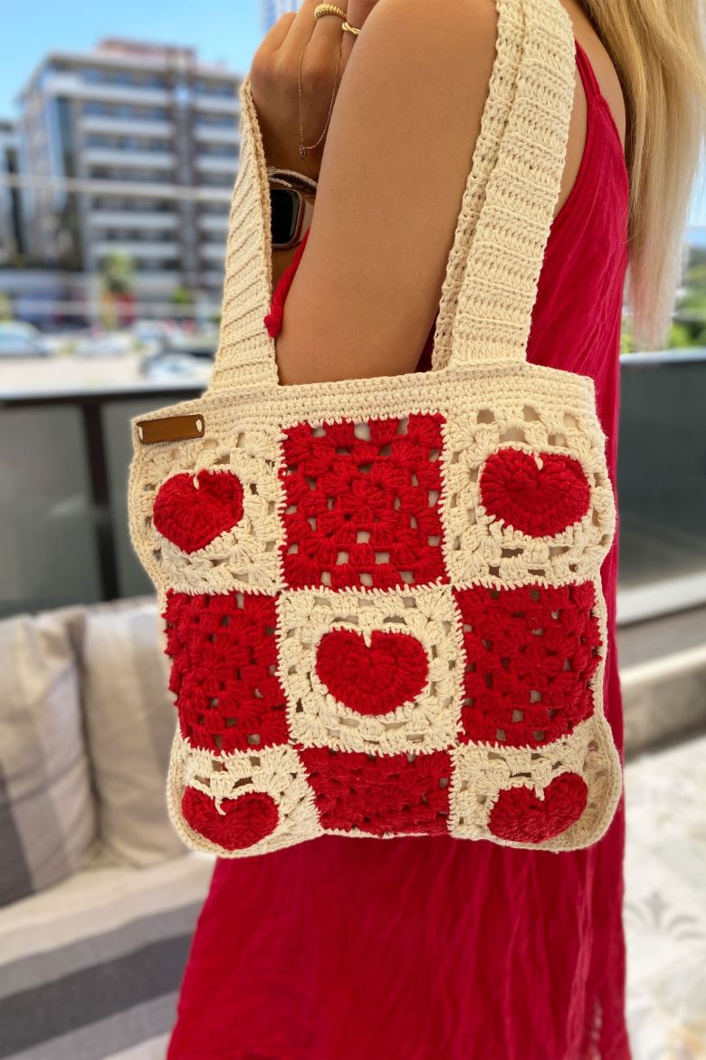 Kalp Detaylı Tasarım El Örgüsü Omuz Çanta  KIRMIZI resmi