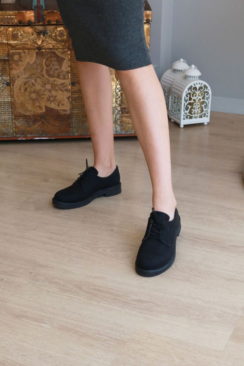 Bağcıklı Düz Taban Kadın Loafer  SİYAH resmi