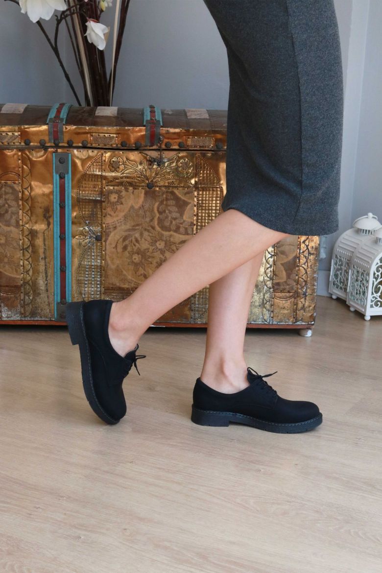 Bağcıklı Düz Taban Kadın Loafer  SİYAH resmi