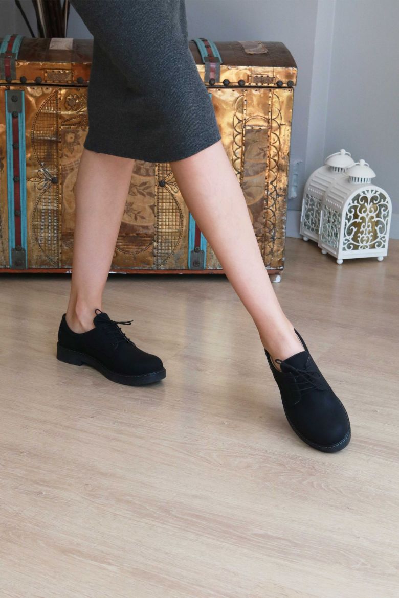 Bağcıklı Düz Taban Kadın Loafer  SİYAH resmi