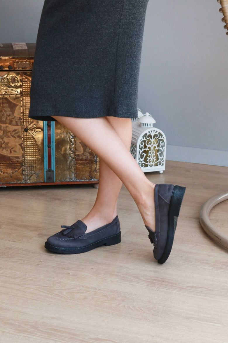 Püskül Detaylı Süet Kadın Loafer  ANTRASİT resmi
