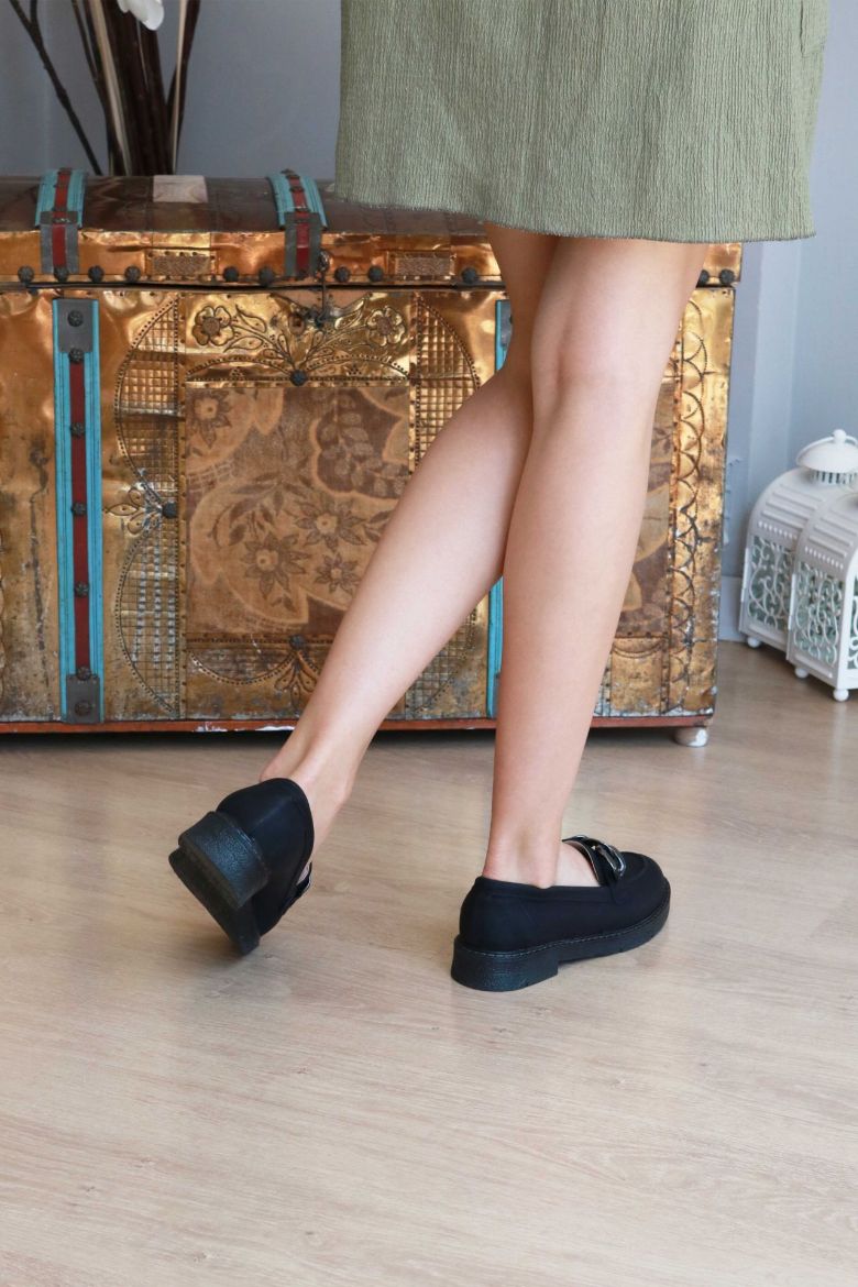 Zincir Detaylı  Düz Taban Kadın Loafer  SİYAH resmi