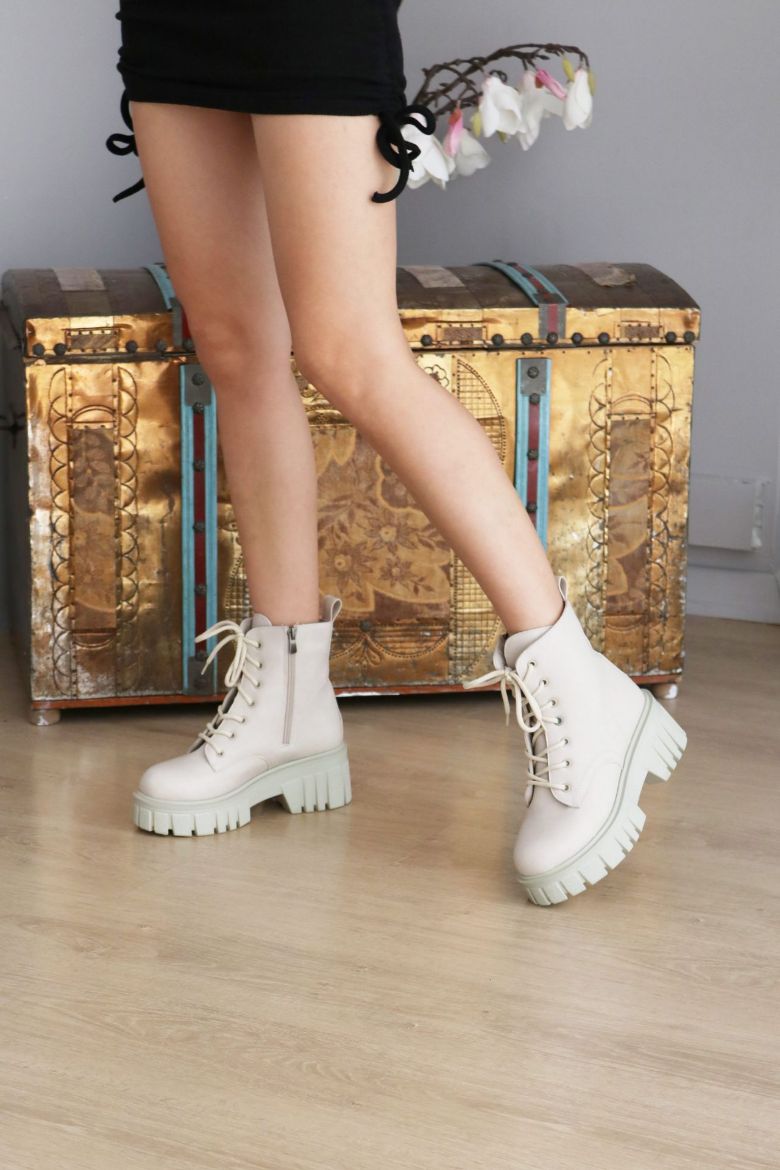 Bağcıklı Kalın Taban Kalın Topuklu Kadın Bot  TEN  resmi