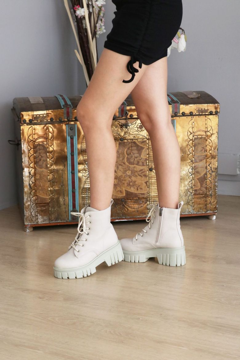 Bağcıklı Kalın Taban Kalın Topuklu Kadın Bot  TEN  resmi