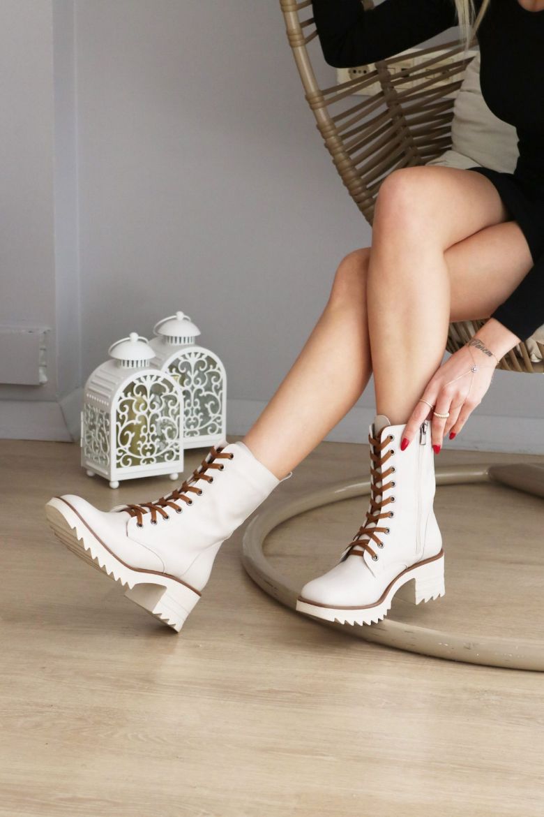 Bağcıklı Kaydırmaz Taban Kadın Bot  EKRU resmi