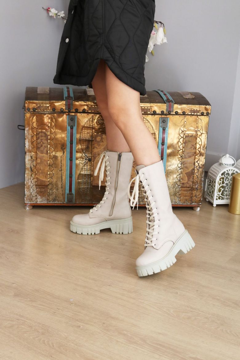 Bağcıklı Kalın Taban Diz Altı Kalın Topuklu Kadın Postal  BEJ resmi