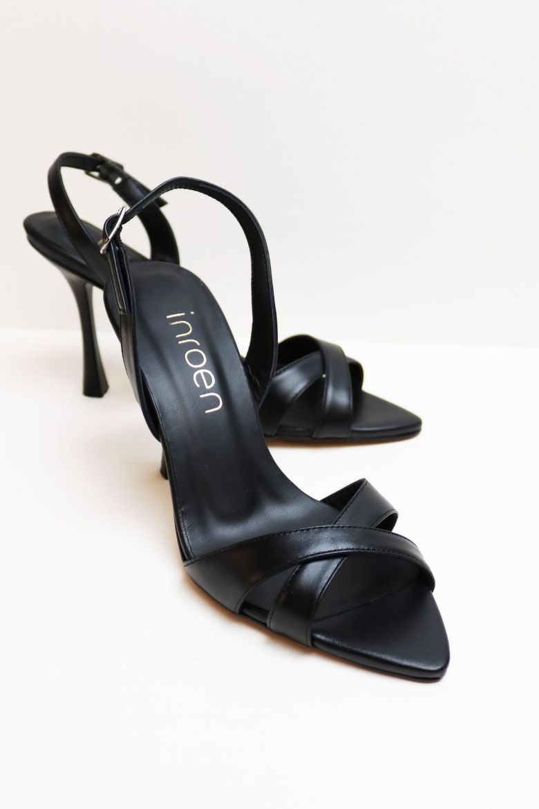 Sivri Burun Çapraz Bantlı Hakiki Deri Topuklu Ayakkabı  SİYAH resmi