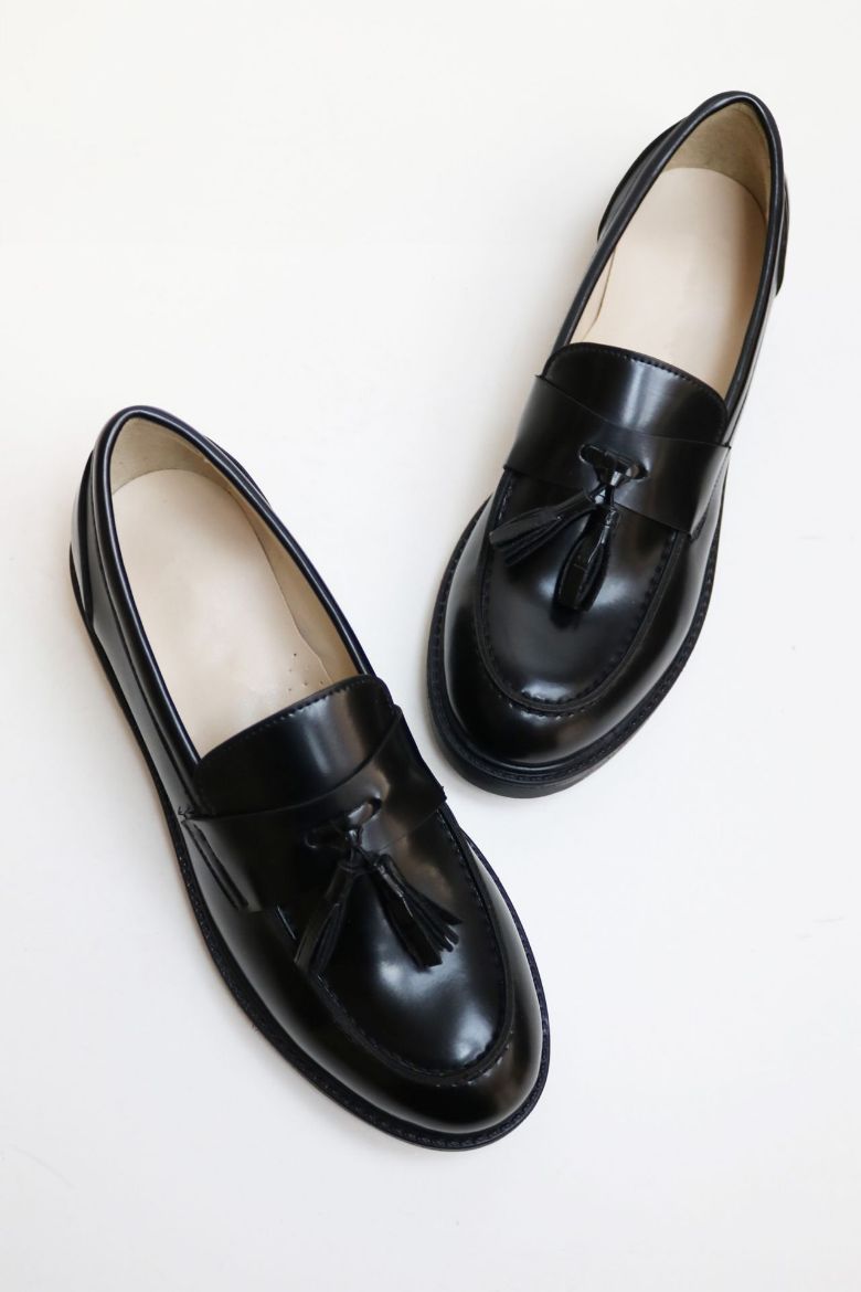 Püskül Detaylı Kalın Taban Kadın Loafer  SİYAH resmi