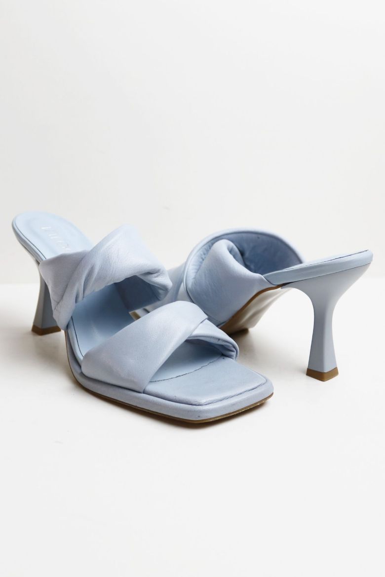 Bantlı Küt Burun Arkası Açık Kadeh Topuk Topuklu Ayakkabı  MAVİ resmi