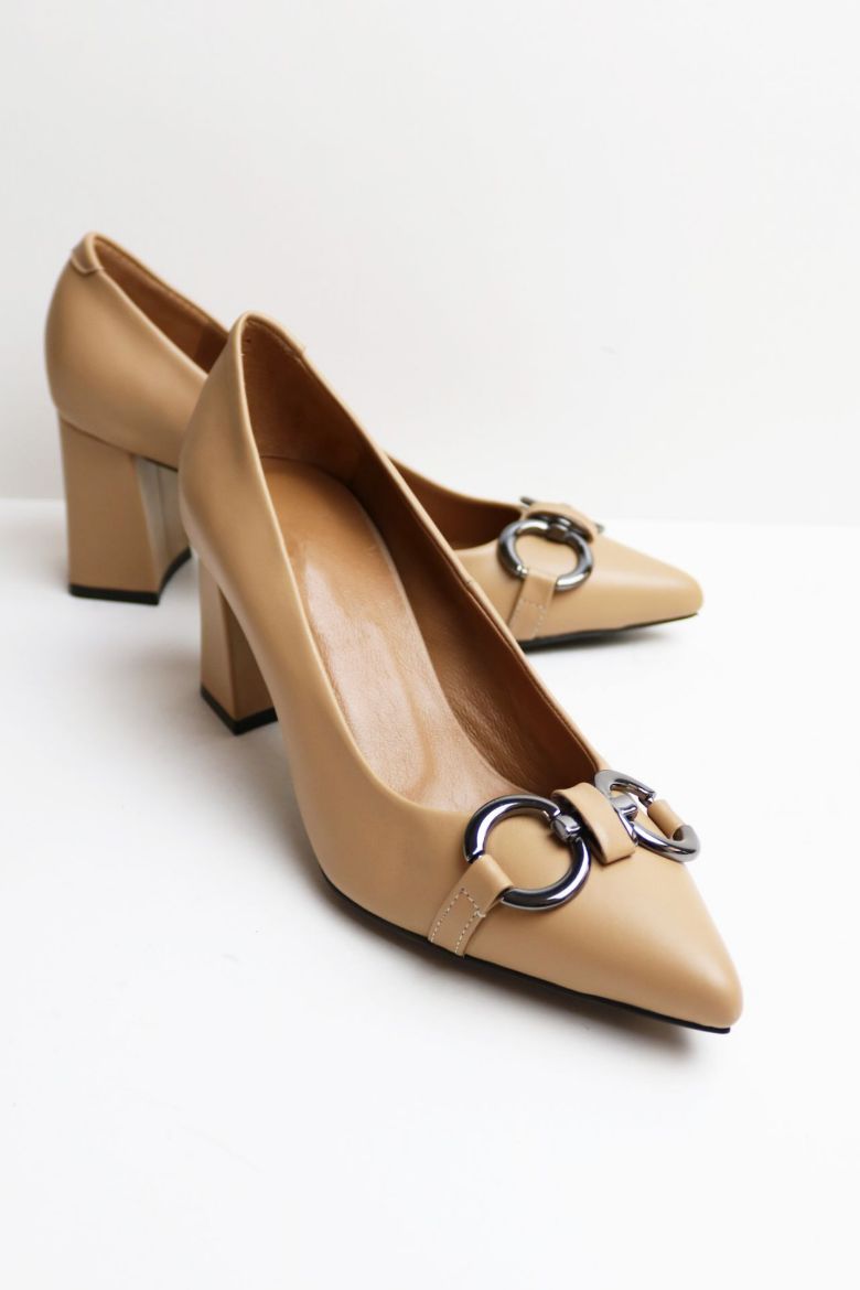  Hakiki Deri Toka Detaylı Topuklu Ayakkabı   NUDE resmi