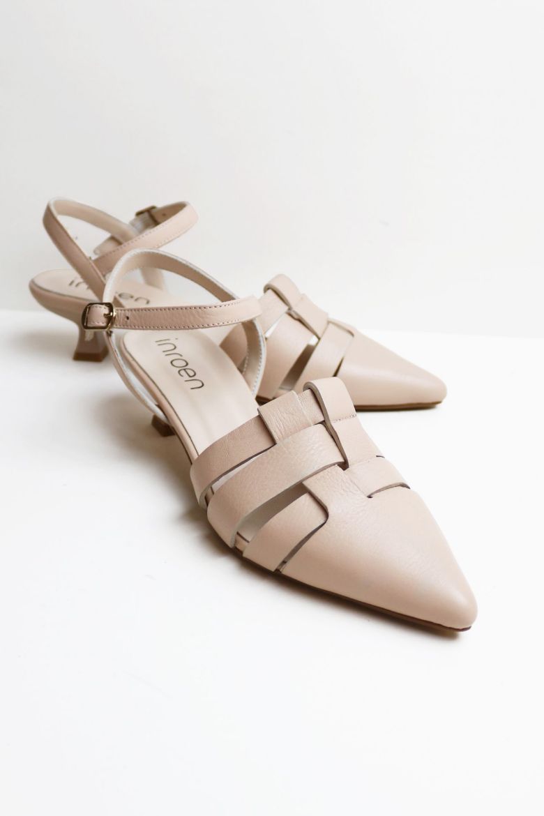 Kemer Detaylı Sivri Burun Hakiki Deri Kısa Topuklu Ayakkabı  TEN  resmi