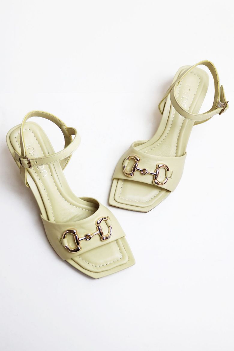 Tokalı Küt Burun Bilekten Bağlamalı Kadeh Topuk Topuklu Ayakkabı  SARI resmi