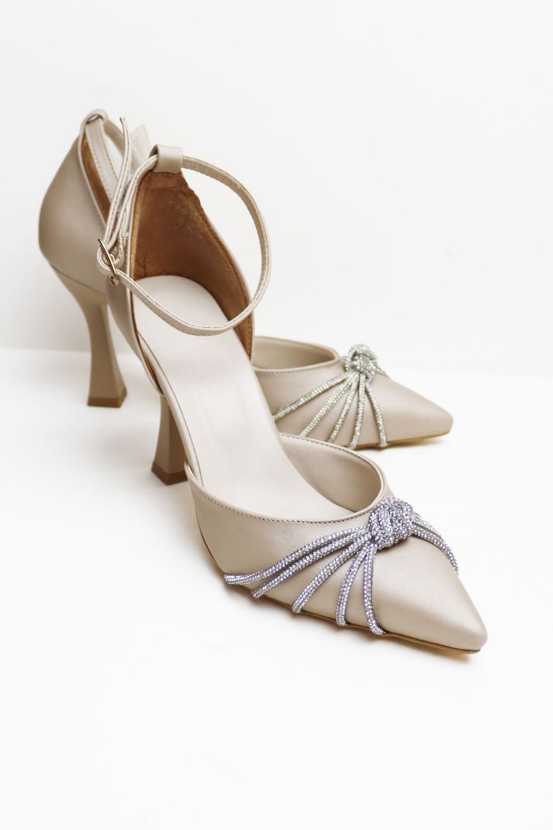 Bilekten Bağlı Taş Geçişli  Kadeh Topuk Stiletto  NUT resmi