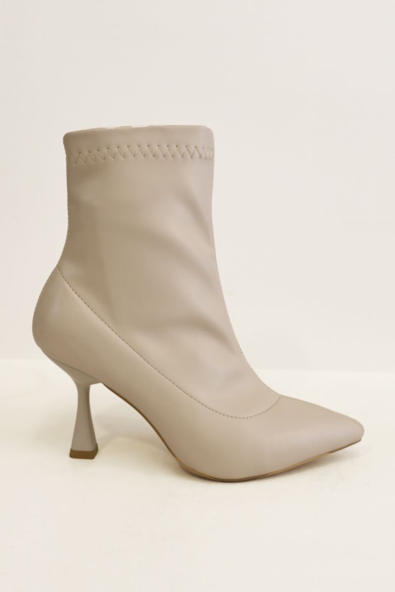 Sivri Burun Kadeh Topuk Cilt Kadın Bot  BEJ resmi